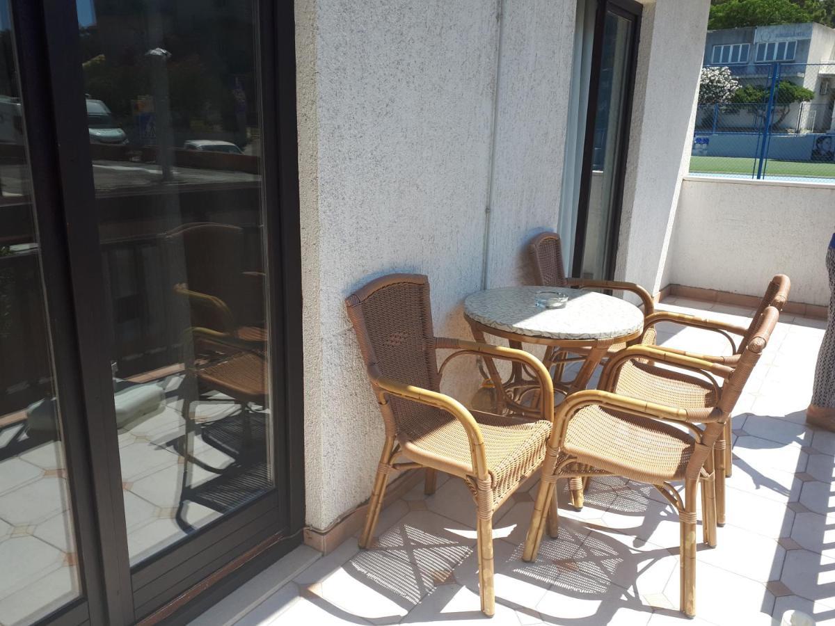 Apartman Emilio Baska Voda Luaran gambar